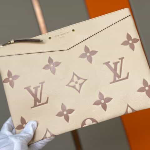 Louis Vuitton LV Pochette Daily手拿包 M80174