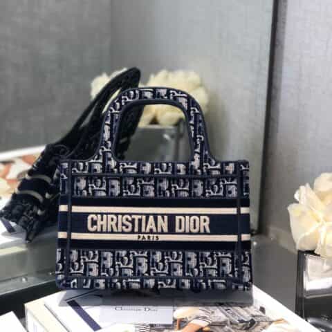 Dior蓝色天鹅绒Oblique印花Mini Book Tote Bag S5475ZWVF_M928