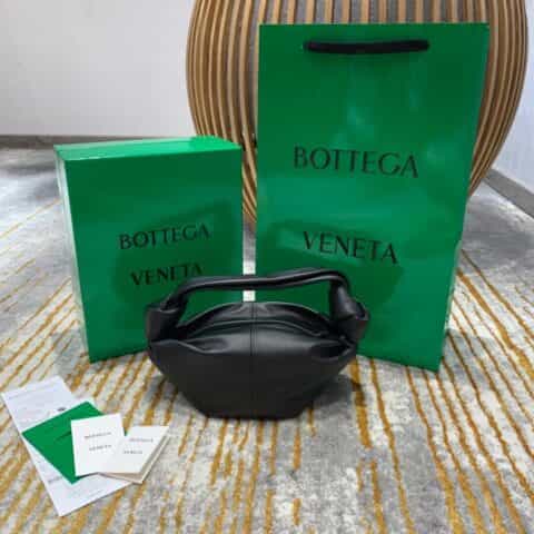 Bottega Veneta葆蝶家 Mini Bag 经典黑629635
