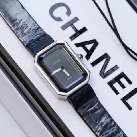 香奈儿 Chanel黑金方糖腕表