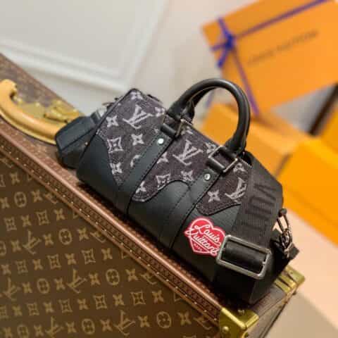 Louis Vuitton LV Keepall XS bag M81010黑色