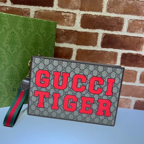 GUCCI古驰中国新年系列饰“Gucci Tiger”手拿包688378