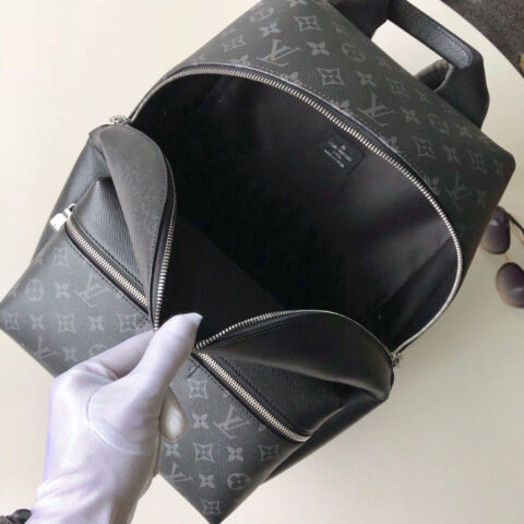 Louis Vuitton LV Discovery Backpack PM 双肩包 M30230