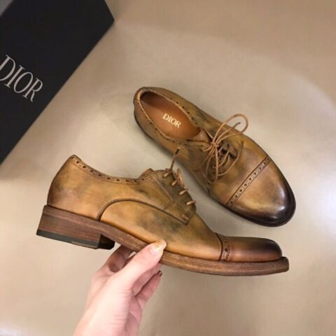 DIOR迪奥  采用水洗牛皮手工高端男士时尚复古皮鞋