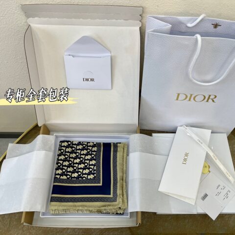 Dior迪奥Oblique 印花装饰散须边真丝方巾