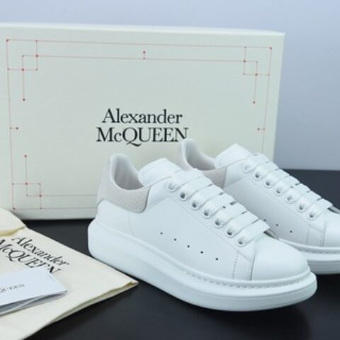 Alexander McQueen/亚历山大麦昆 松糕鞋厚底增高小白鞋D05G6