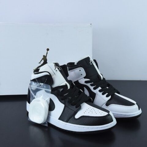 Air Jordan 1 Mid  “黑白阴阳”中邦系列篮球鞋 货号：DR0501 101