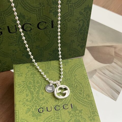 新款Gucci古驰情侣款双G圆牌项链