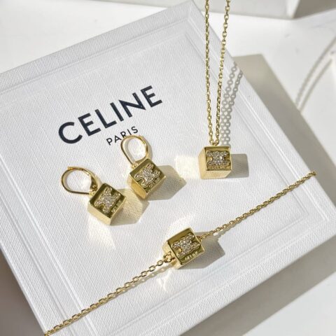 Celine赛琳金色水晶立方体项链 手链 耳钉耳环