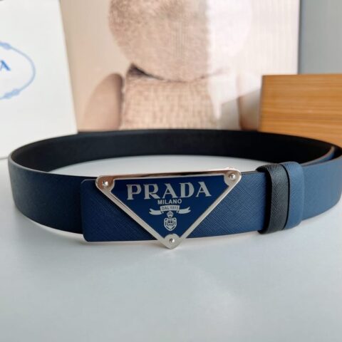 Prada 普拉达   男士logo金属扣牛皮腰带宽度:3.5cm