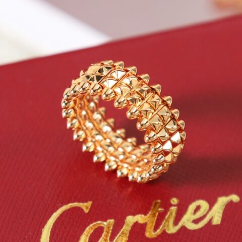 卡地亚clash de Cartier 子弹头戒指
