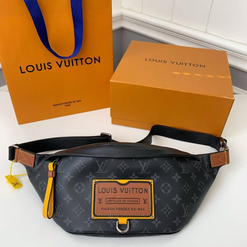 LV M45220 Discovery Bumbag