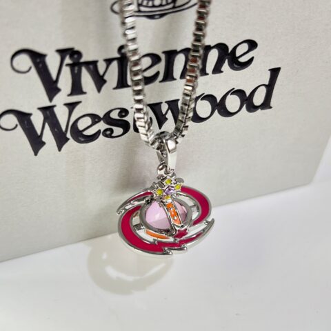 新款☑️ Vivienne Westwood西太后粉色土星项链