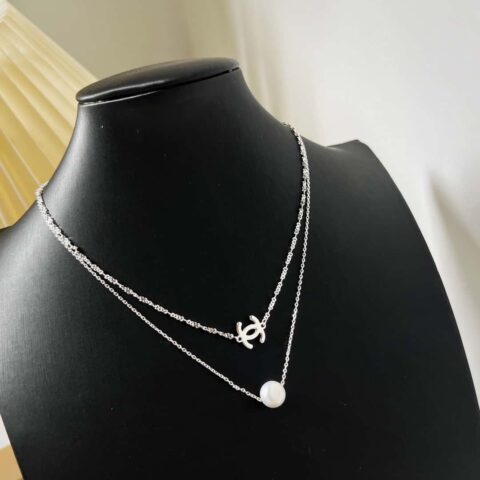 新款☑️ 香奈儿银色双层珍珠双c项链