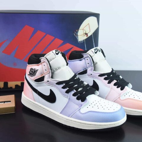 Nike Air Jordan 1 High 0G "Craft" 复古篮球鞋 白紫渐变色 货号：DX0054 805