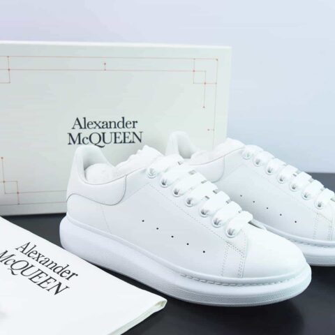 Alexander McQueen 亚历山大麦昆 纯白低帮运动鞋