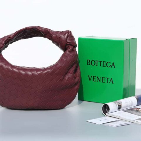Bottega veneta #葆蝶家#JODIE  Bag中号酒红色 型号690225 编号:80700