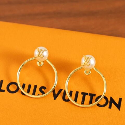 Louis Vuitton 路易威登lv珍珠圆形耳钉耳环