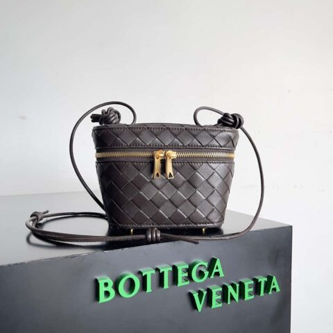 2023新款BV小盒子Bottega Veneta 编织迷你化妆包 型号；743551 小盒子包