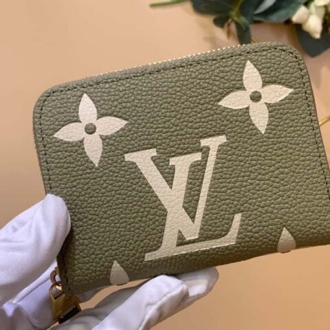 Louis Vuitton LV Zippy coin purse 钱夹 M82448 草绿(丝印)
