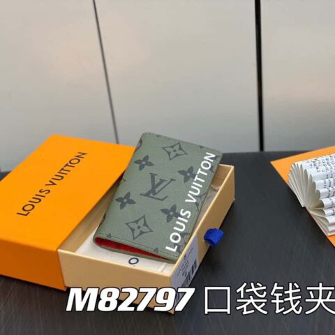 【原单精品】M82797绿色 丝印卡包钱包系列 口袋钱夹
