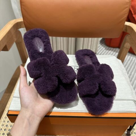 Hermès 秋冬爆推新款H拖鞋 紫色