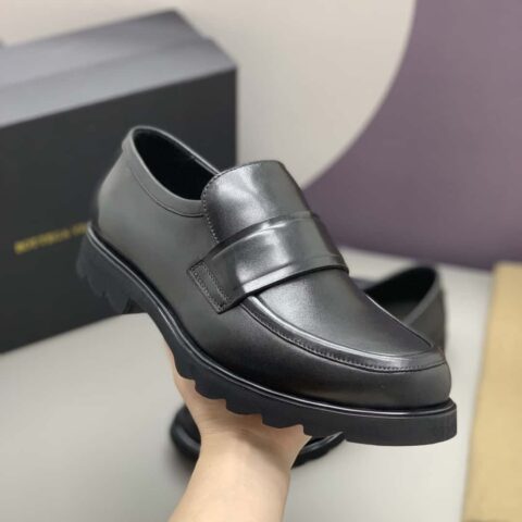 Bottega Veneta 男士乐福皮鞋