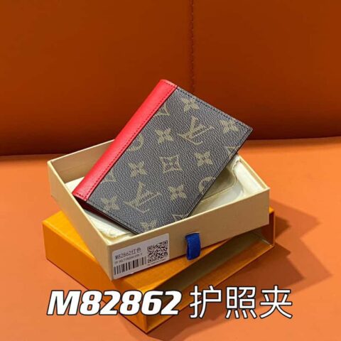 【原单精品】M82862老花红色 护照夹钱包系列 护照保护套