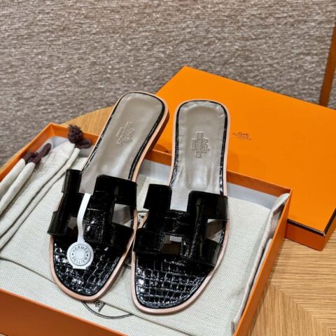 Hermès 181 Oran 凉拖 alligator/鳄鱼🐊黑色/ck89/noir
